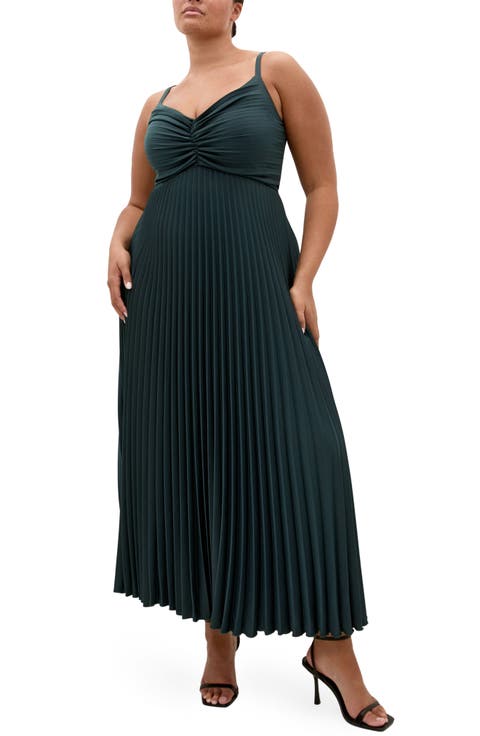 Ariana Pleated Sleeveless Dress (Plus)
