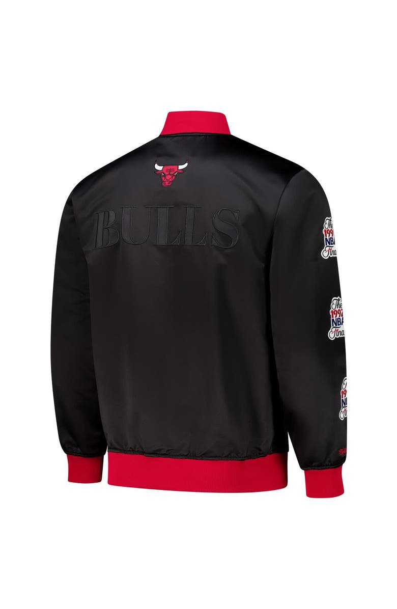 Mitchell & Ness Men's Mitchell & Ness Black Chicago Bulls Hardwood Classics Team OG 3.0 Lightweight Satin Full-Snap Jacket, Alternate, color, 