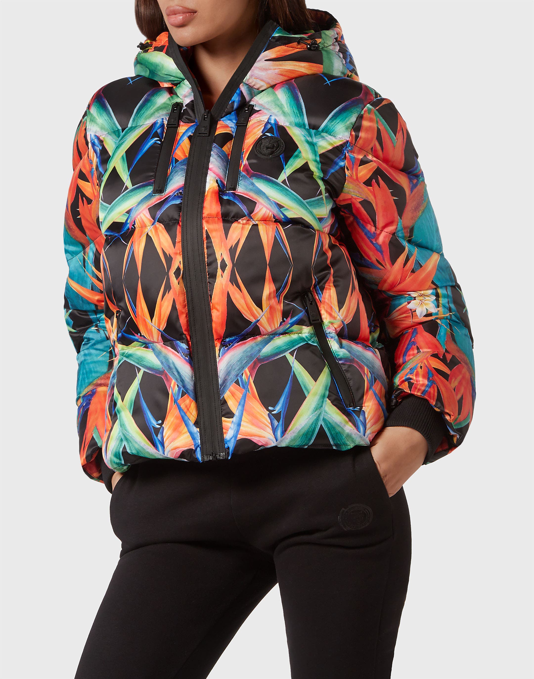 selected black/multicolored