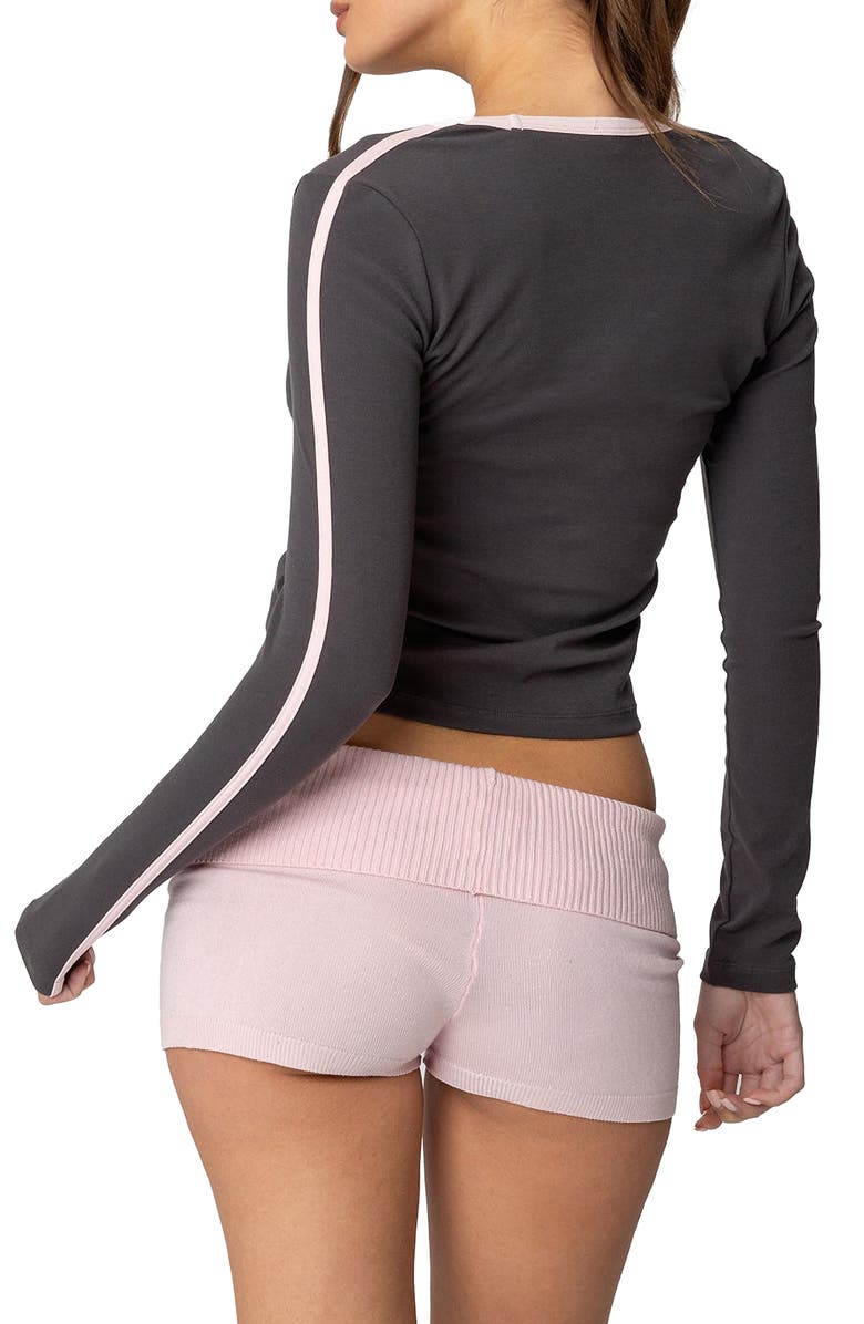 EDIKTED Contrast V-Neck Long Sleeve Crop T-Shirt, Alternate, color, Dark-Gray