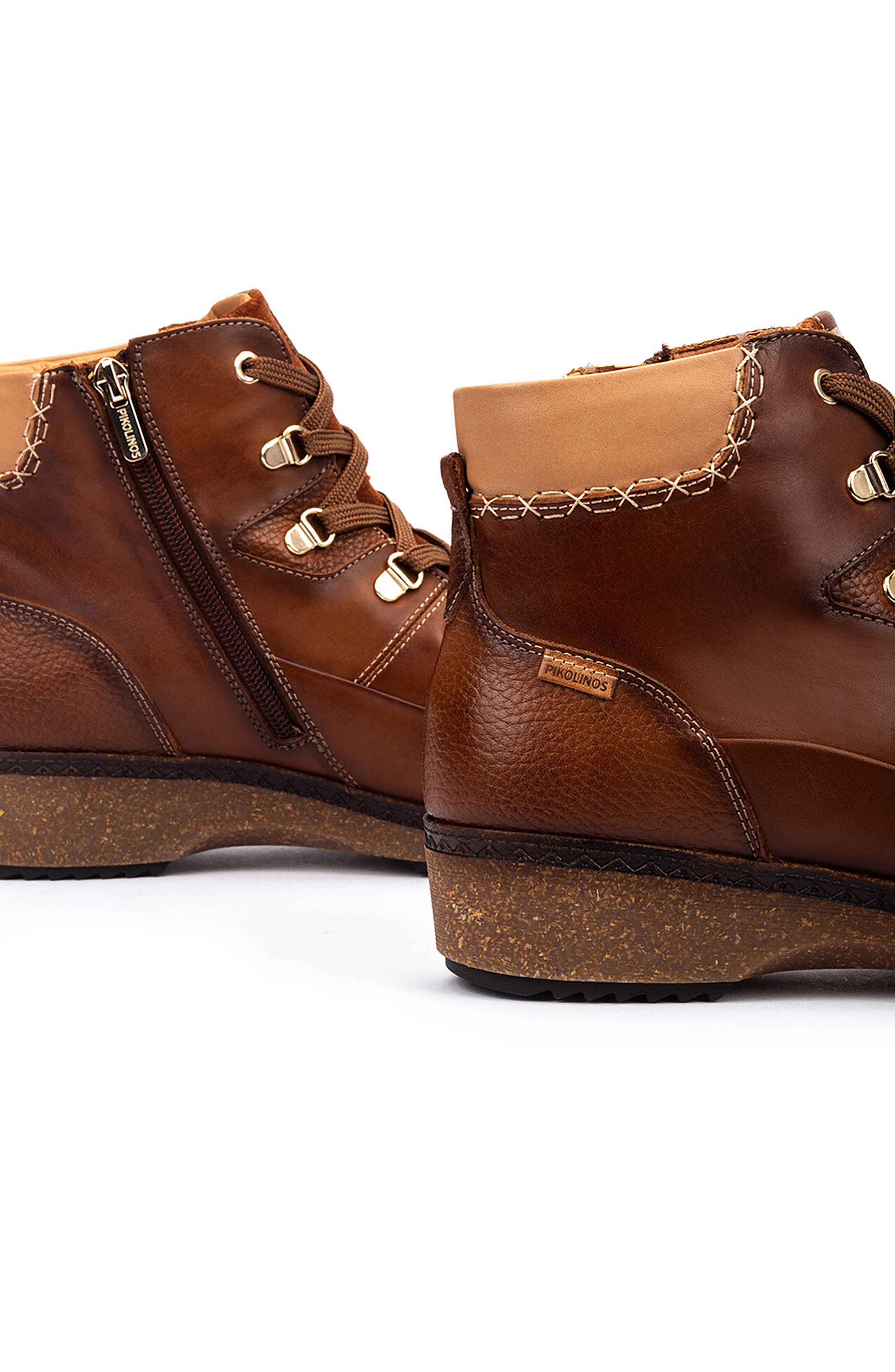 PIKOLINOS Granada Bootie, Alternate, color, Cuero