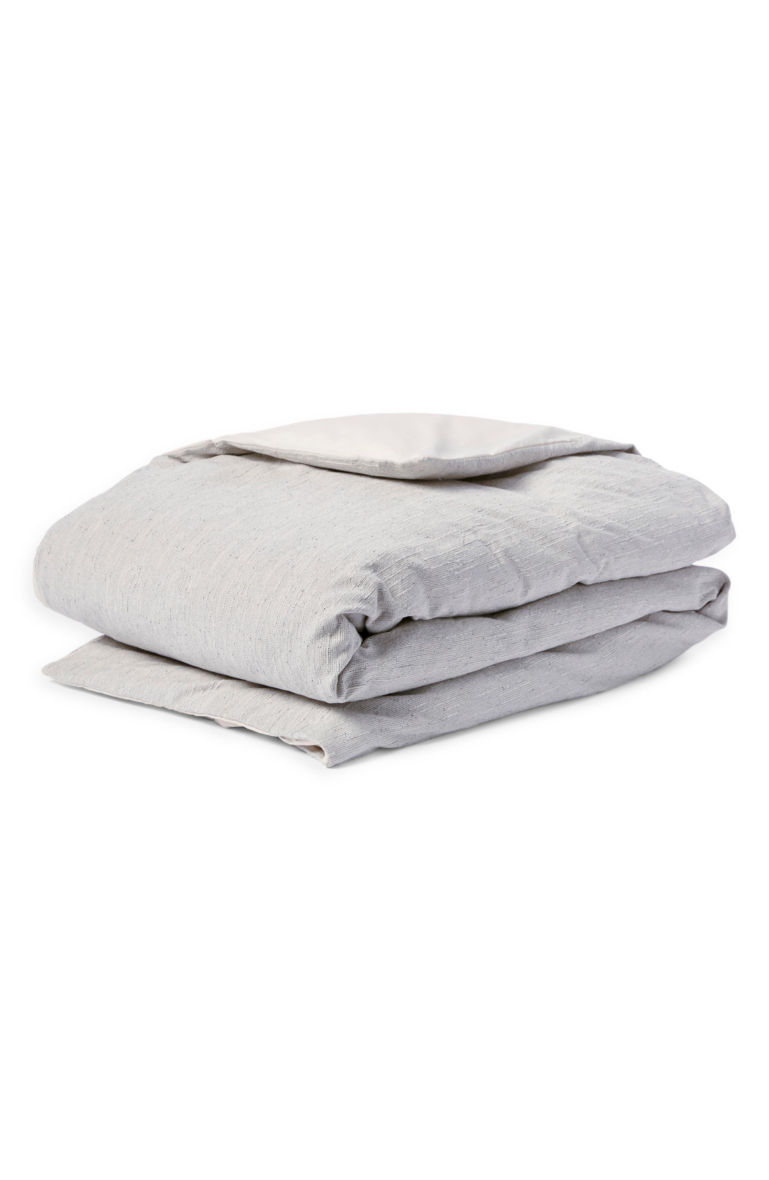 Coyuchi Toro Canyon Organic Cotton Duvet Cover in Sterling 
