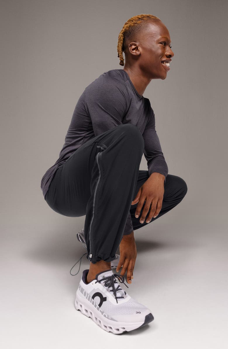 On Performance Track Pants, Alternate, color, Black