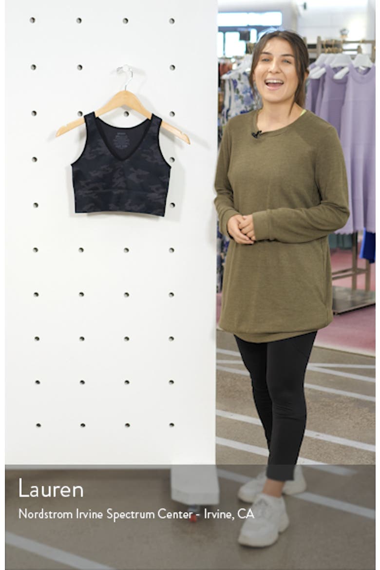 Look at Me Now Seamless Crop Top video