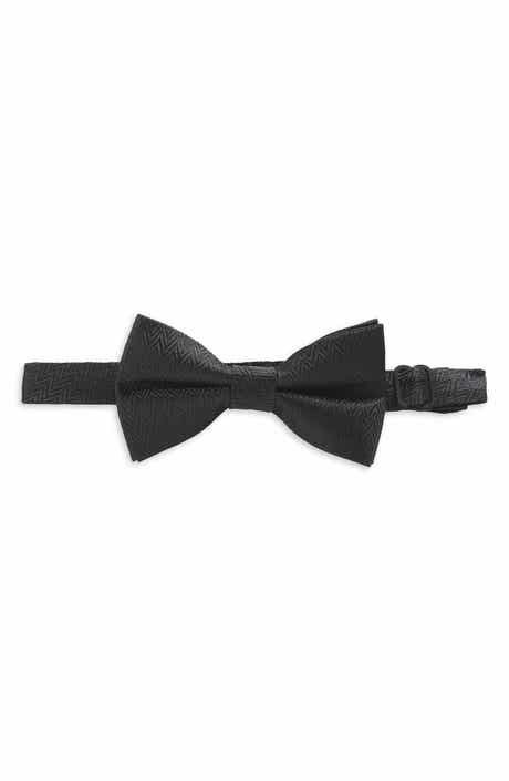KARL LAGERFELD Chevron Pre-Tied Bow Tie