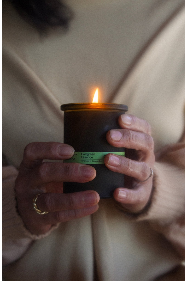 Evergreen Essence Candle Regenerative Tallow, Alternate, color, Dark Green / Cork