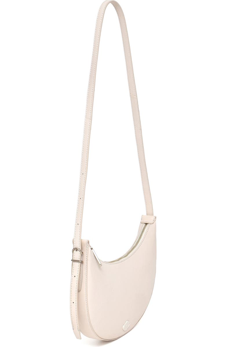 New Amsterdam Leatherworks Silas Leather Saddle Bag, Alternate, color, Ivory