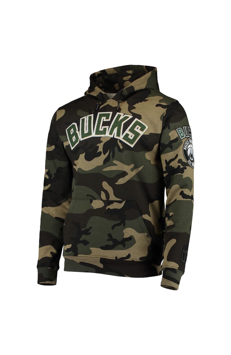 PRO STANDARD Men's Pro Standard Camo Milwaukee Bucks Team Pullover Hoodie, Alternate, color, 