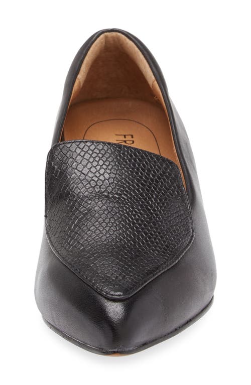 Frankie4 Faye Reptile Embossed Flat