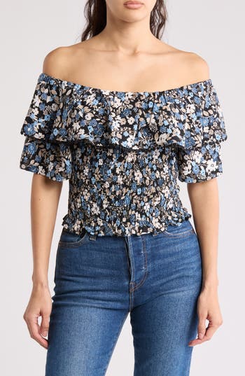 By Design Laura Floral Ruffle Short Sleeve Top In Ditsy Blue
