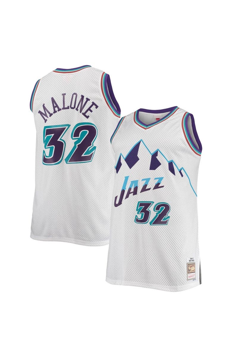 Mitchell & Ness Men's Mitchell & Ness Karl Malone White Utah Jazz 1996/97 Big & Tall Hardwood Classics Swingman Jersey, Main, color, White