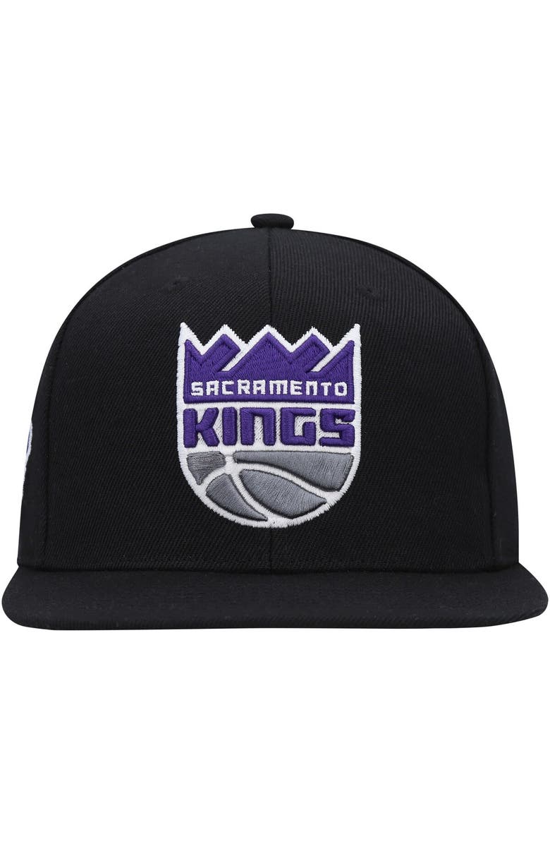 Mitchell & Ness Men's Mitchell & Ness Black Sacramento Kings Side Core 2.0 Snapback Hat, Alternate, color, Black