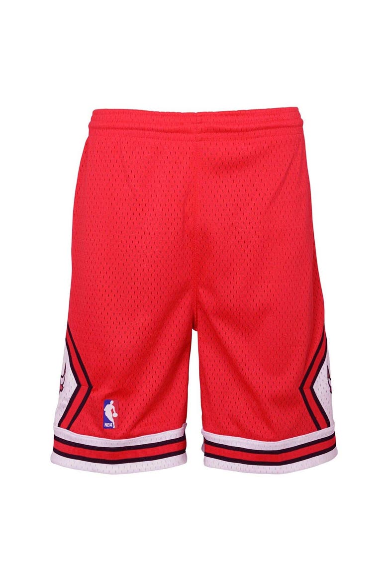 Youth Mitchell & Ness Red Chicago Bulls Hardwood Classics Swingman Shorts, Alternate, color, Red