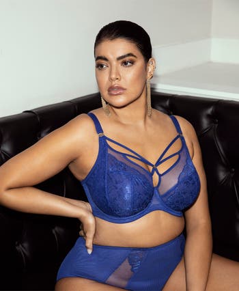 Brianna Underwire Strappy Plunge Bra