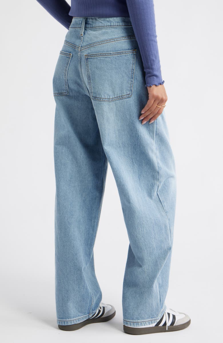 Mid Rise Baggy Barrel Jeans