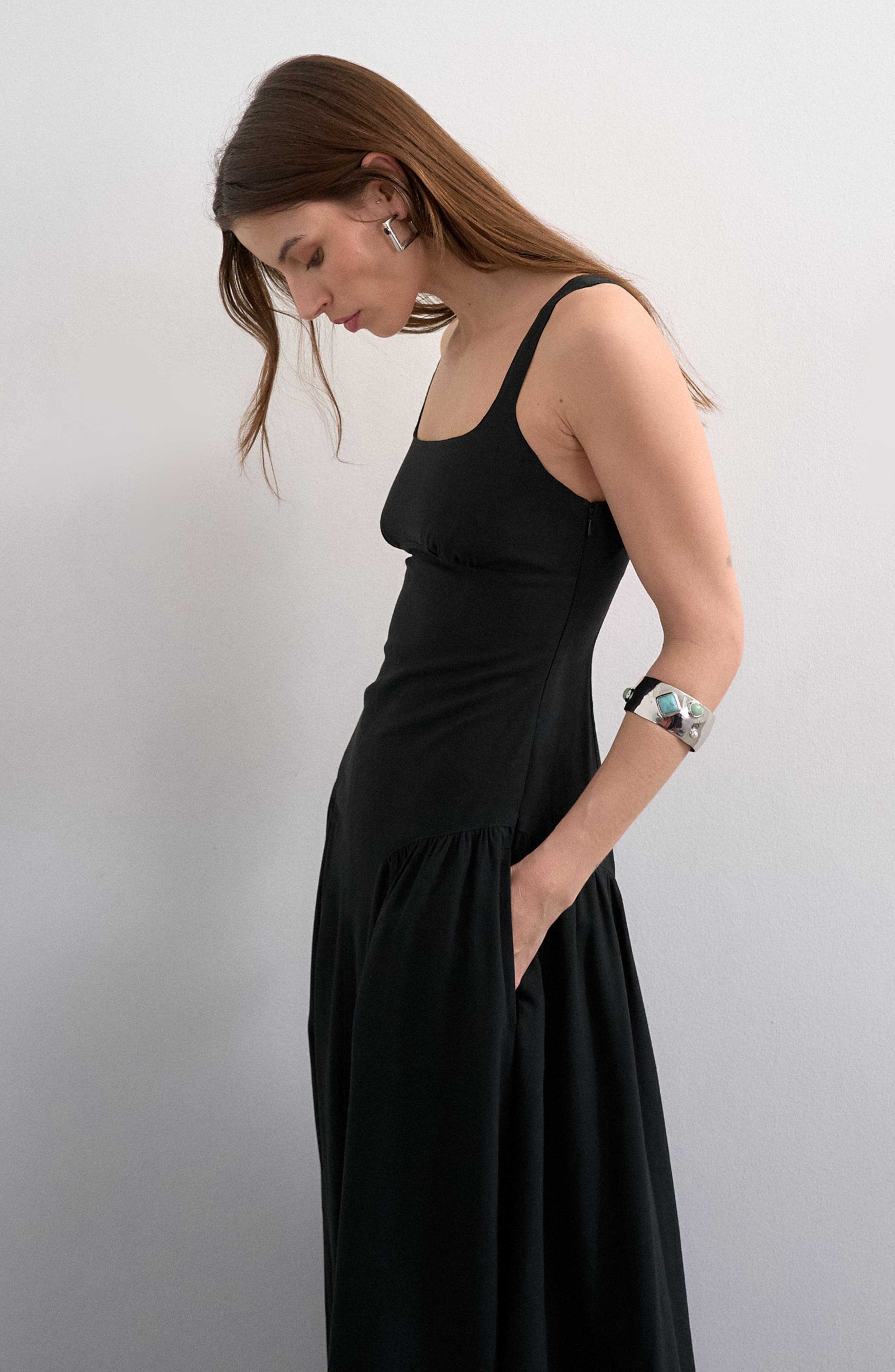 black flare maxi dress TA3 Vixen Seamed Flare Maxi Dress - Lace Black - L