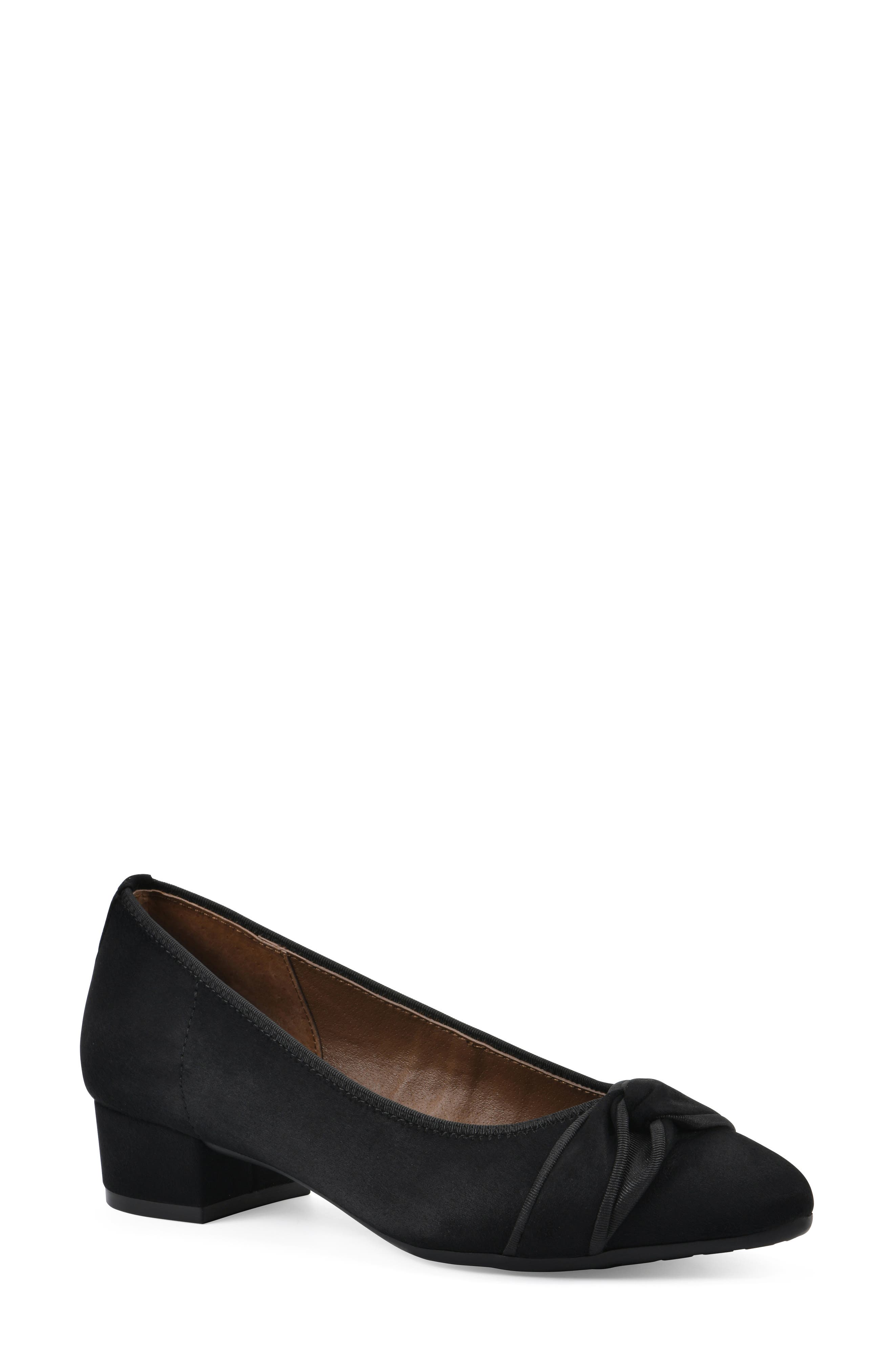 White Mountain Footwear Bordeaux Pump