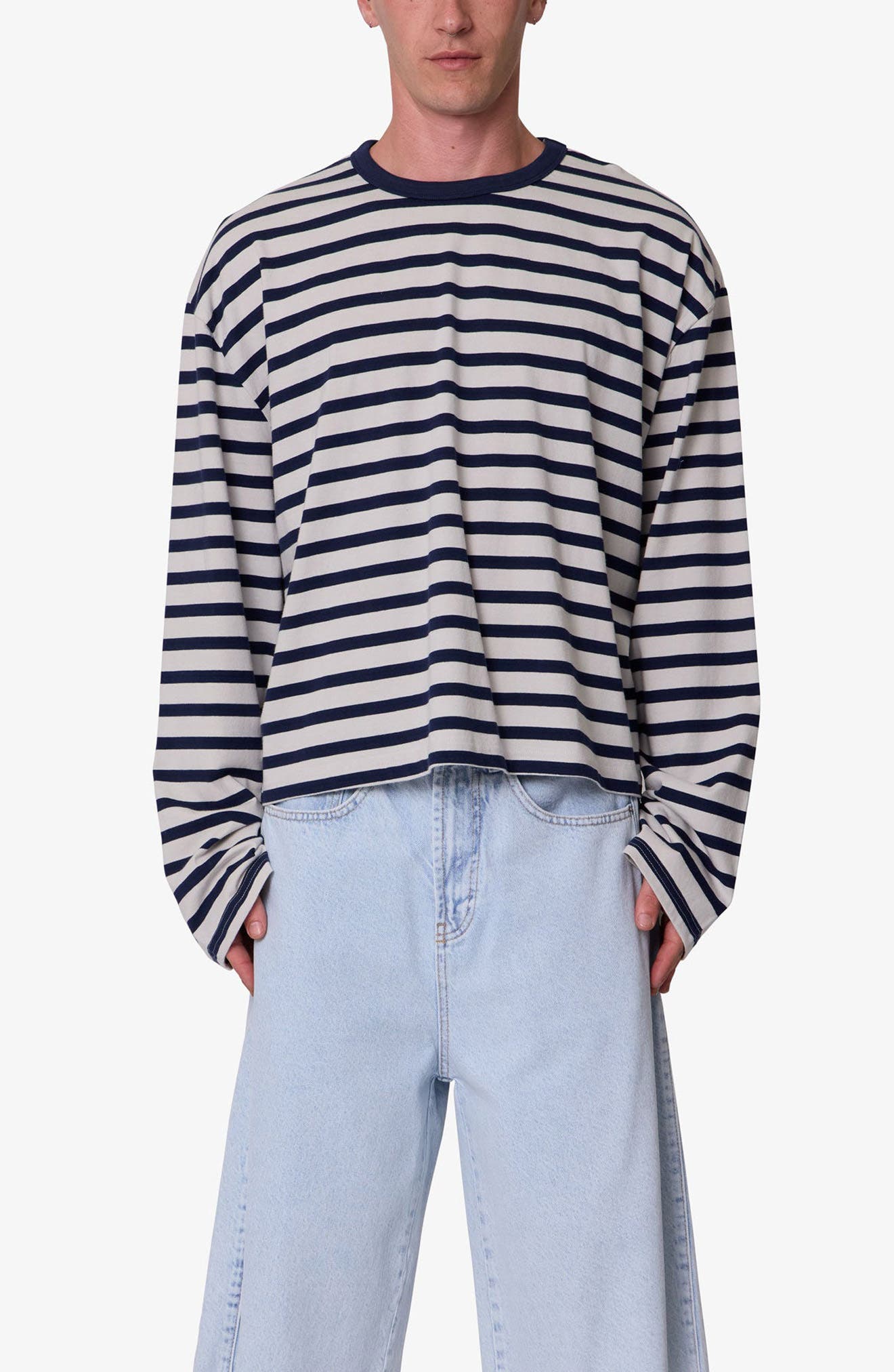 selected WHITE/ NAVY
