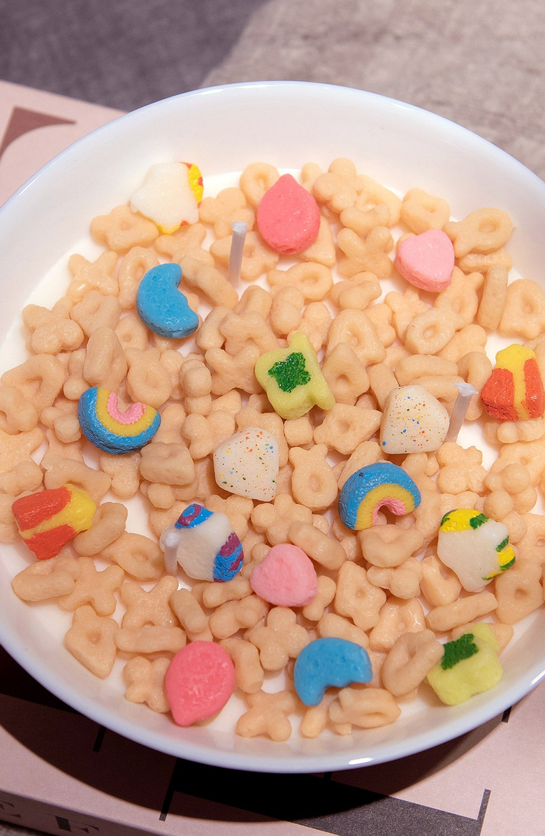 Southlake gifts Lucky Charms Cereal Candle 3.0, Alternate, color, NO COLOR