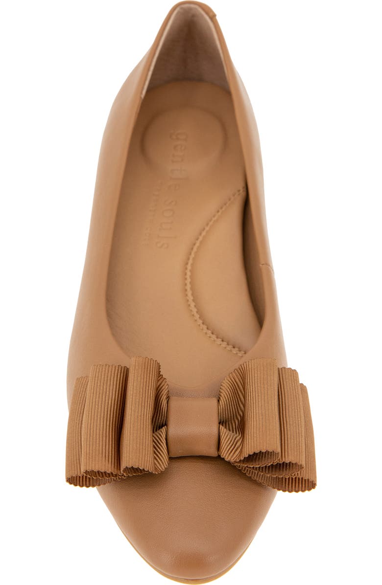 Gentle Souls Atlas Bow Detail Pump, Alternate, color, Camel Leather