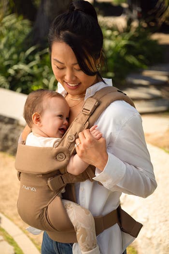 CUDL<sup>™</sup> Luxe Clik 4-In-1 Baby Carrier