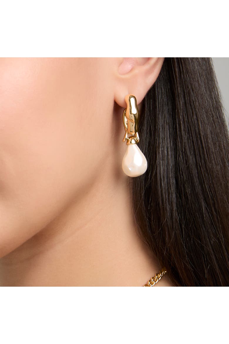 Cute Posts Earrings, Alternate, color, Gold