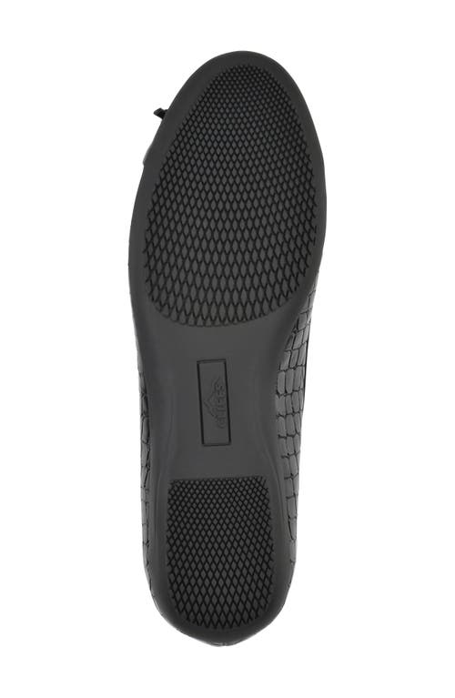 Cliffs By White Mountain White Mountain Charmed Flat In Black Smooth