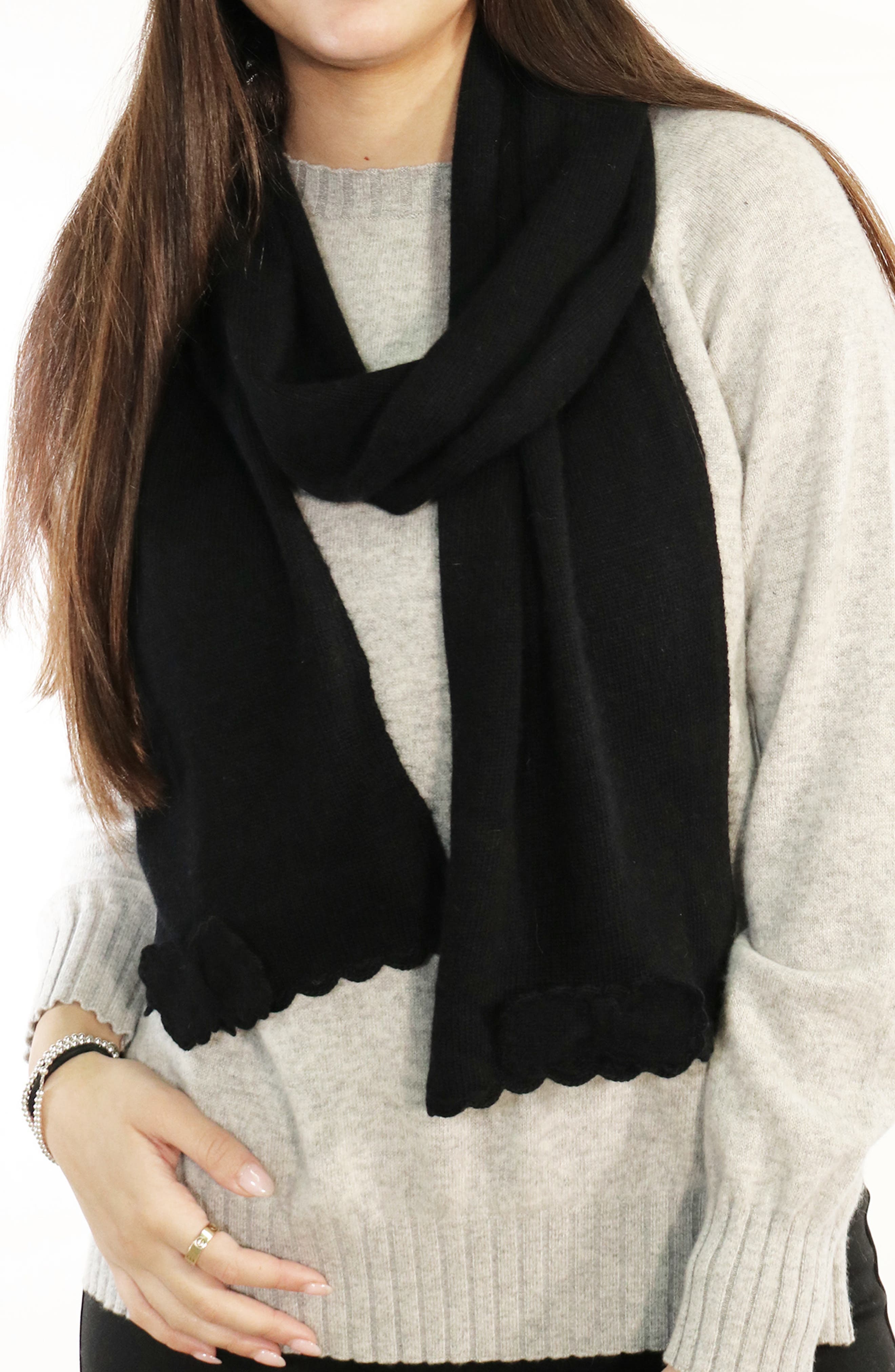 Portolano Scalloped Edge Scarf