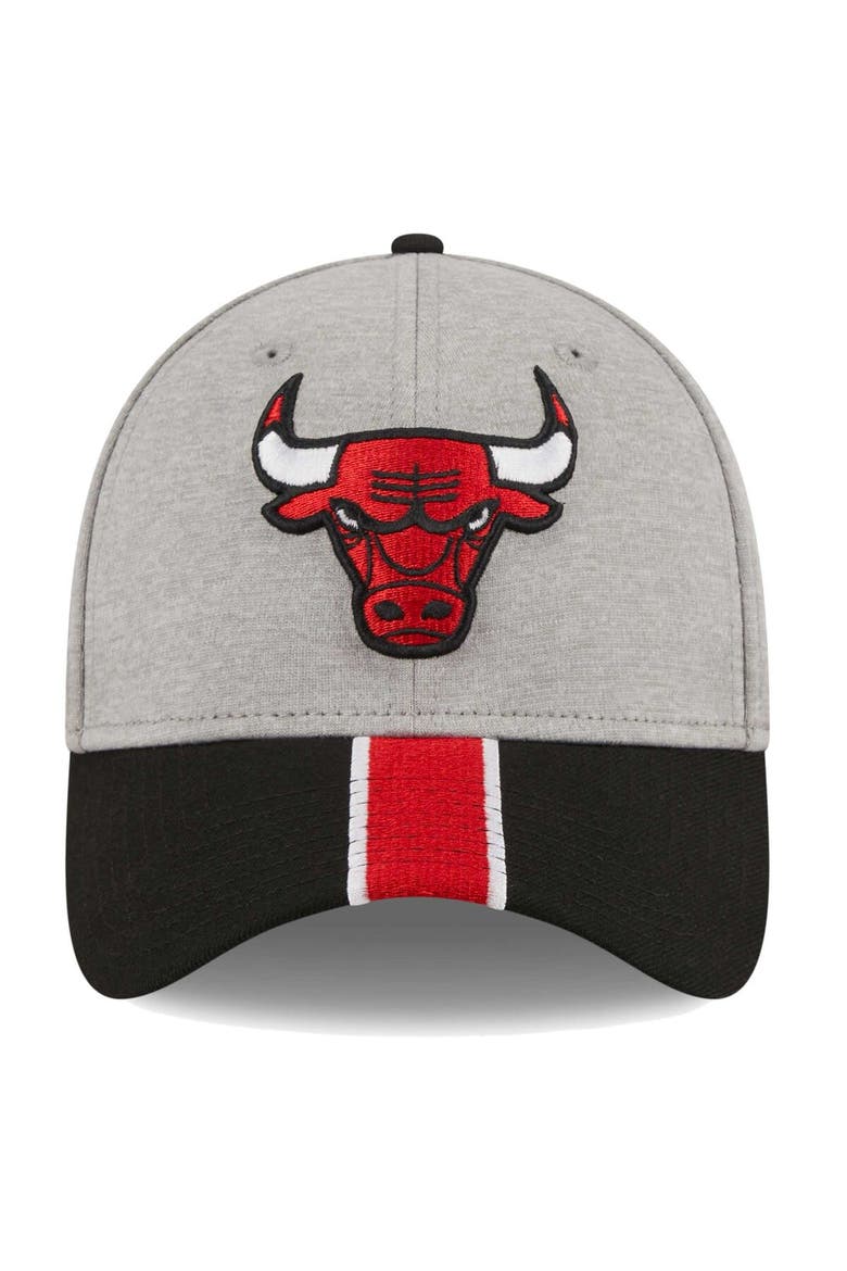 Men's New Era Gray/Black Chicago Bulls Striped 39THIRTY Flex Hat, Alternate, color, Gray