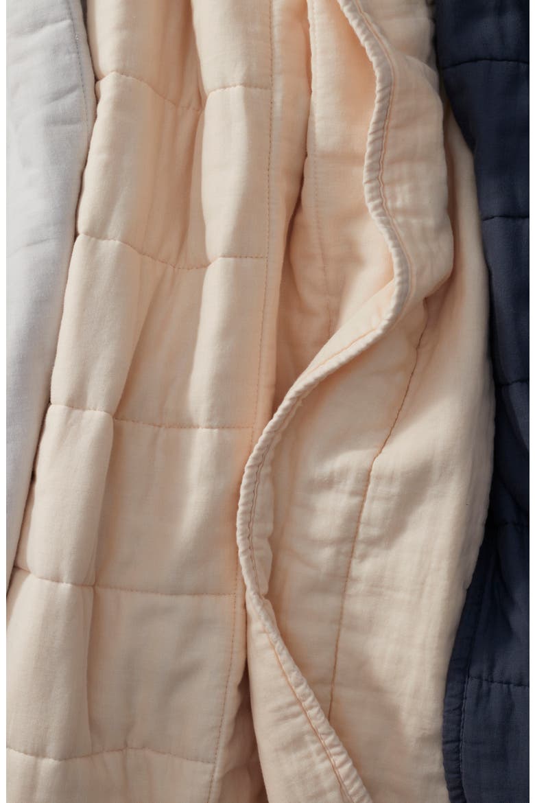 Everyday Quilt, Alternate, color, GRAY