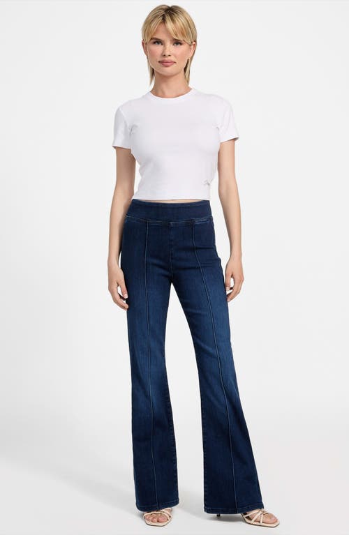 Guess Basic Crop Mini Logo T-shirt In White