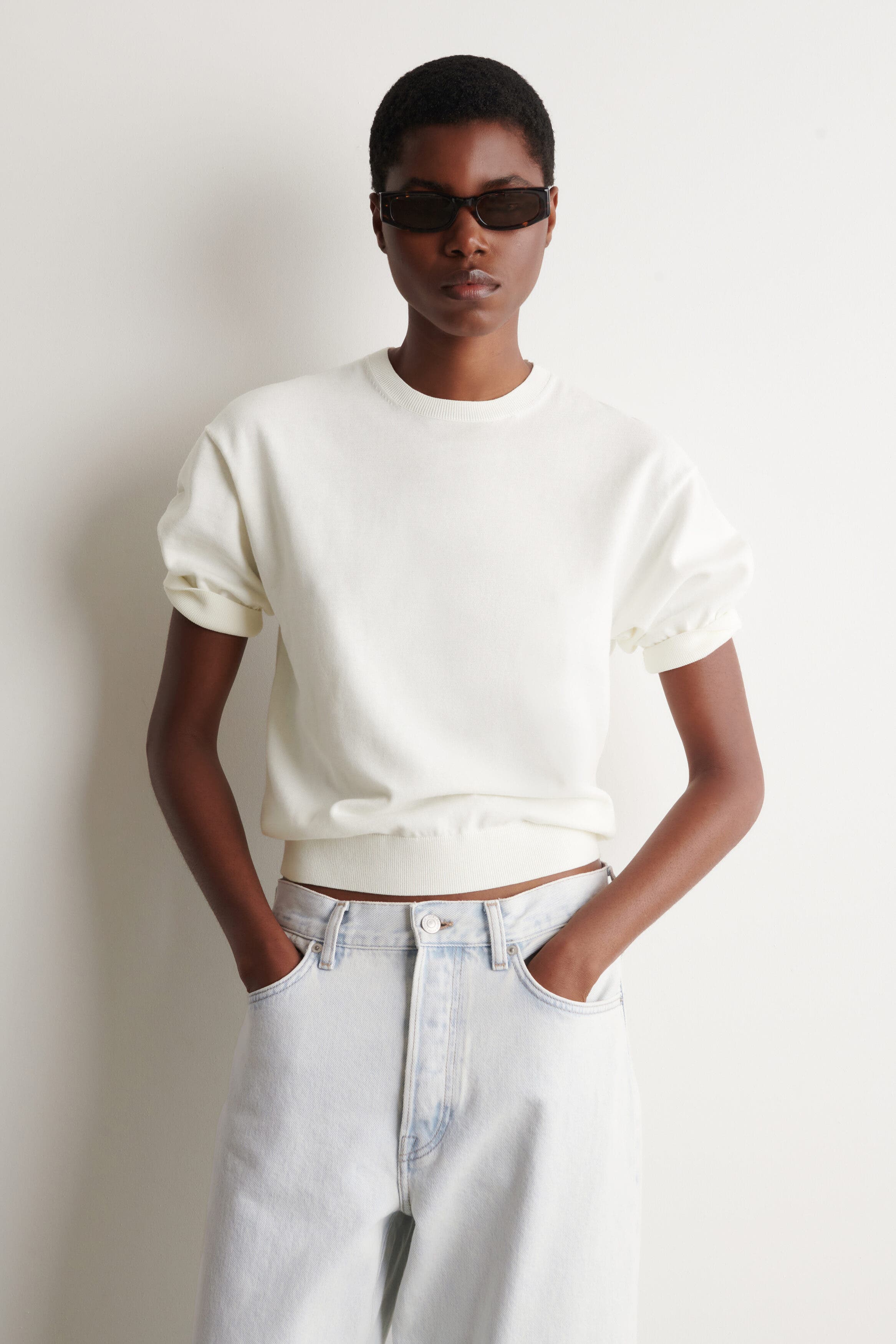 OFF-WHITE