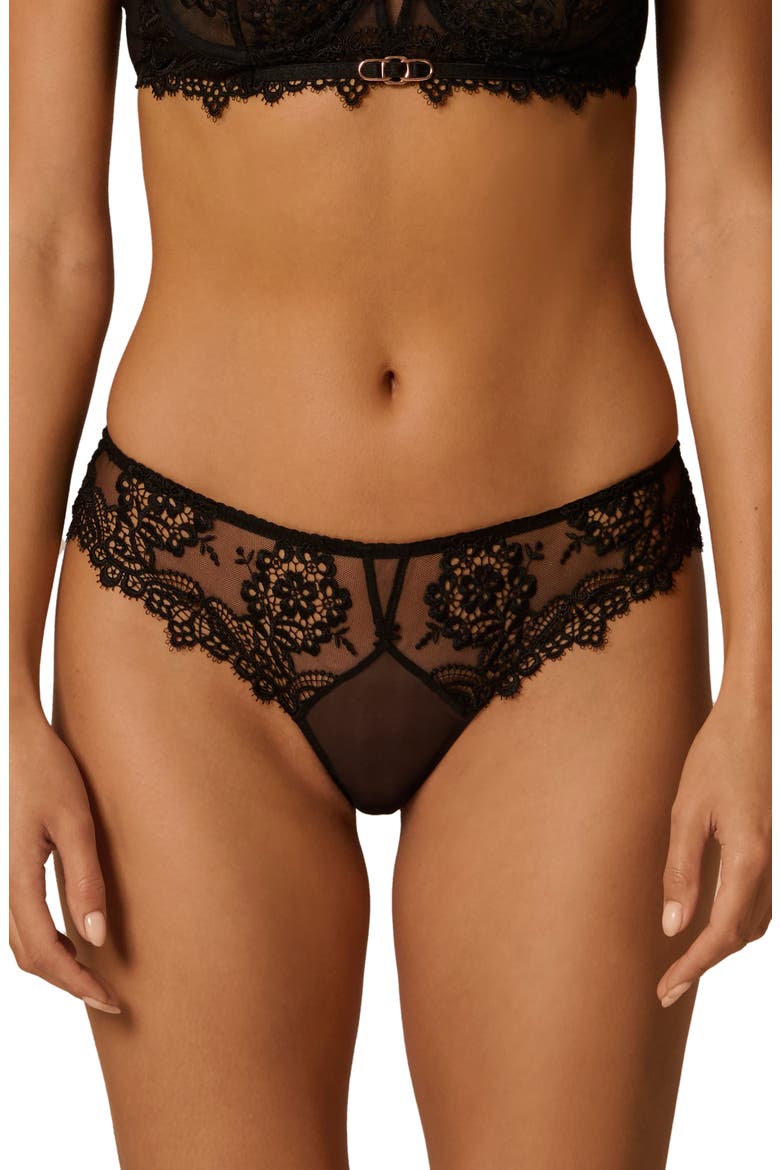 Idole Tanga, Main, color, BLACK