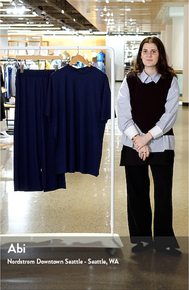 Lex Rib Oversize T-Shirt & High Waist Crop Pants, sales video thumbnail