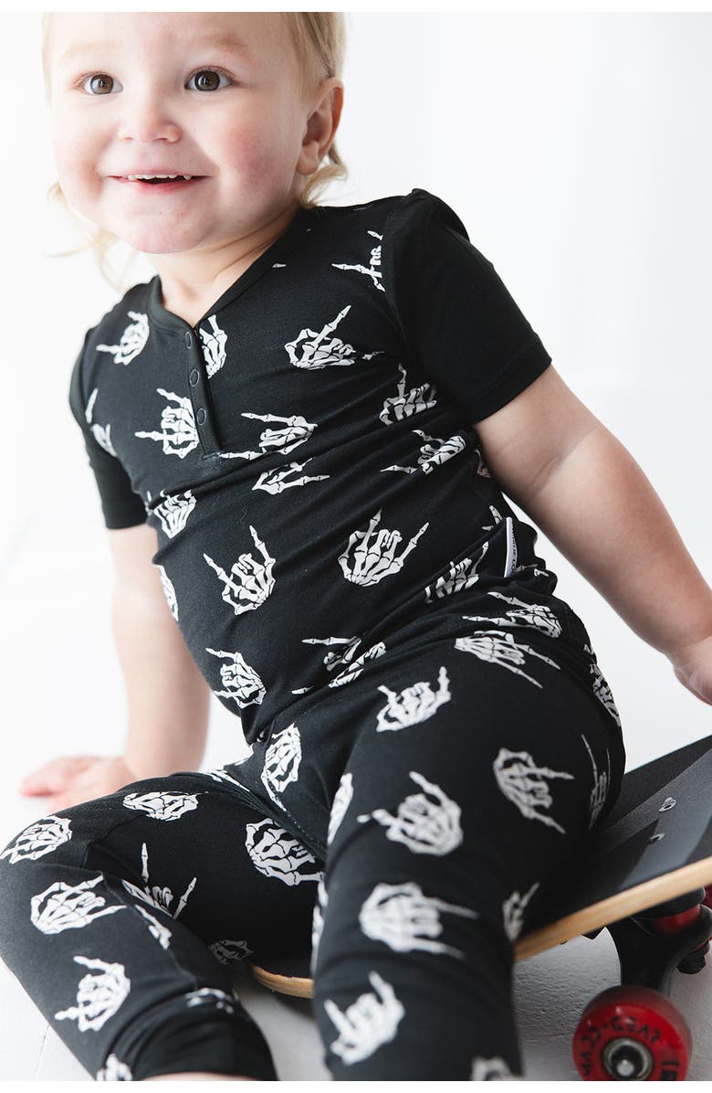 Charlie Lou Baby<sup>®</sup> Little Boy's Rock N' Skull Pajama Set, Alternate, color,