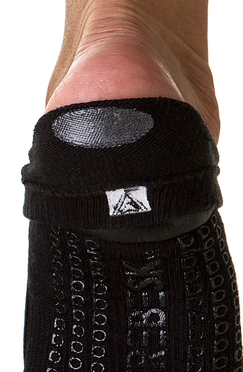 Arebesk Phish Net Assorted 2-Pack No-Slip Socks, Alternate, color, Charcoal / Light Blue