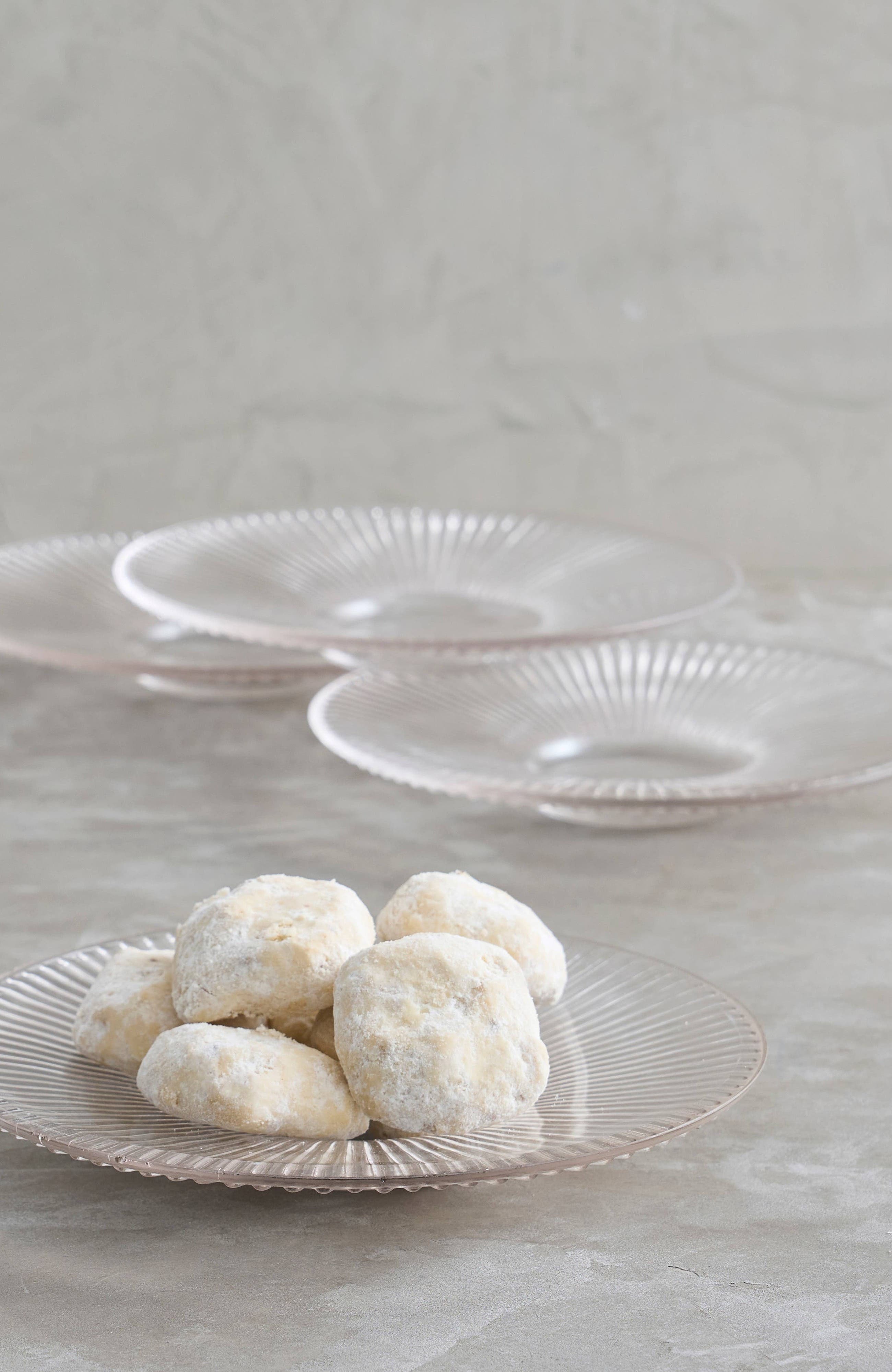 The Collective Clear Glass Medium Plates - Set of 4 