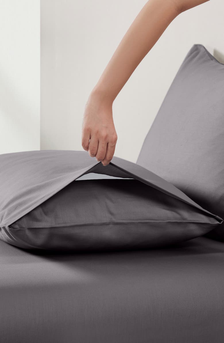 CALIFORNIA DESIGN DEN Set of 2 Pillowcases - Signature Comfort 100% Egyptian Cotton Percale, Alternate, color, Grey