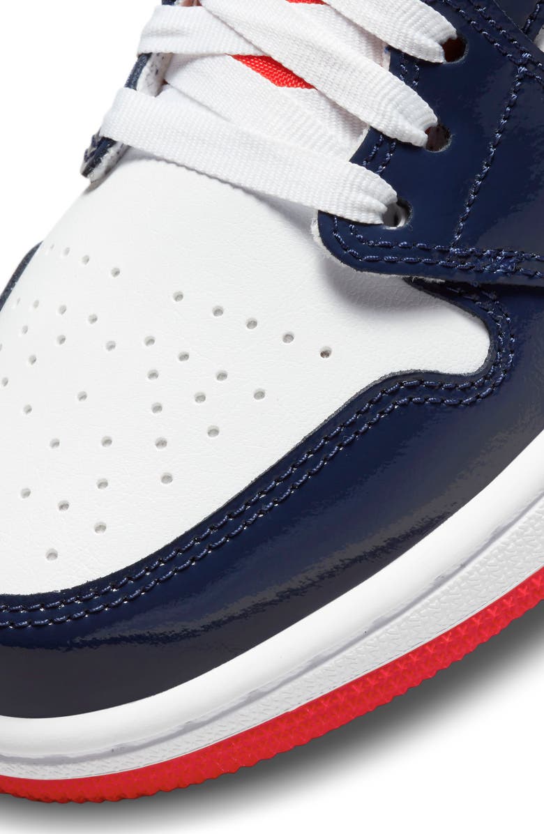 Jordan Air Jordan 1 Mid SE Basketball Shoe, Alternate, color,