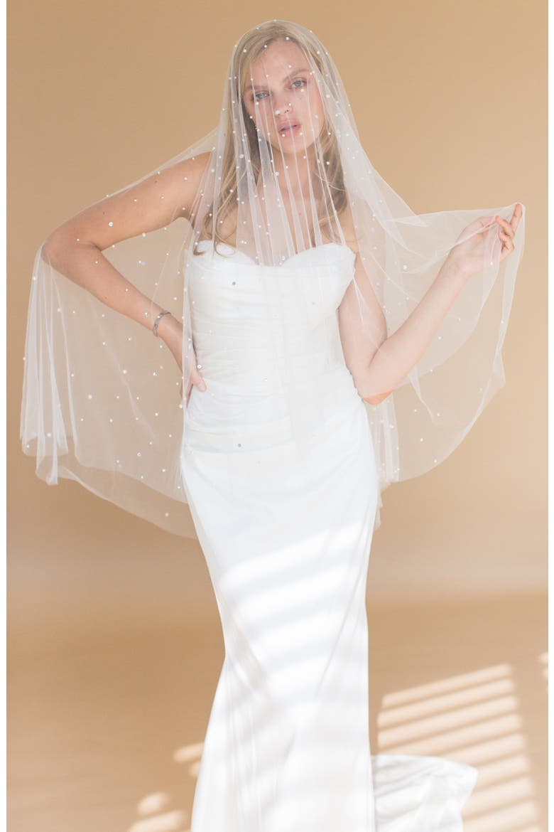 Oona Fingertip Blusher Veil (Nordstrom Exclusive), Alternate, color, IVORY