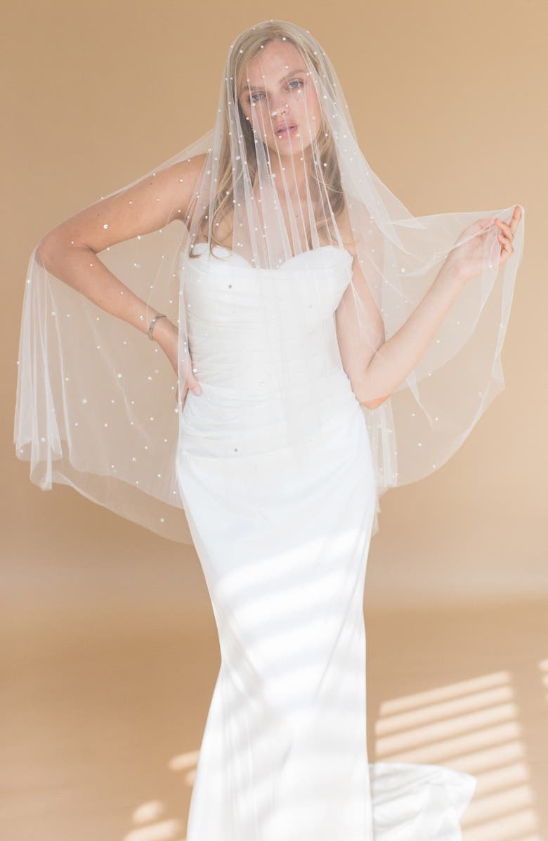 Brides & Hairpins Oona Fingertip Blusher Veil, Alternate, color, Ivory