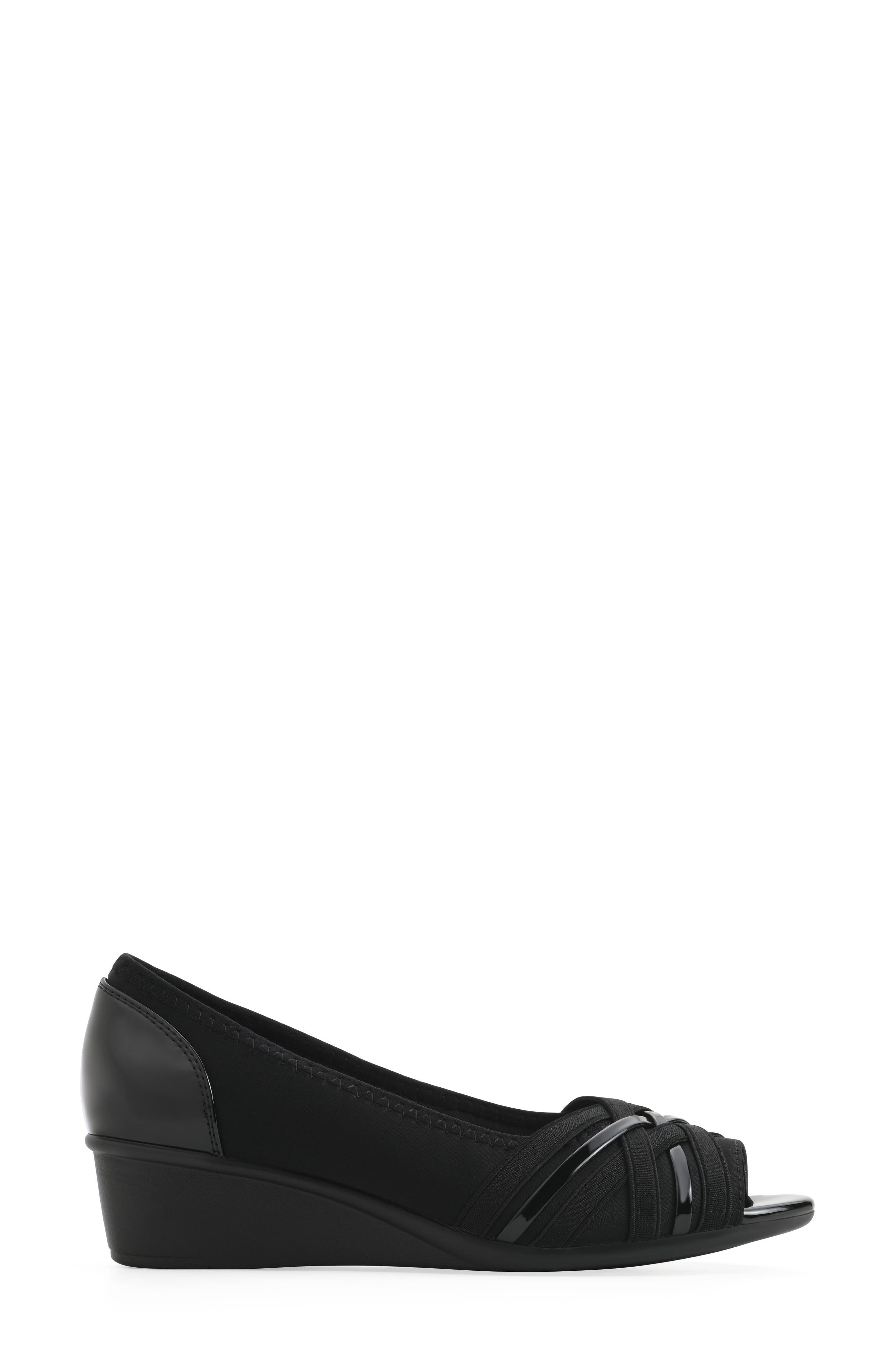 CLIFFS BY WHITE MOUNTAIN Boldest Wedge Peep Toe Pump, Alternate, color, 