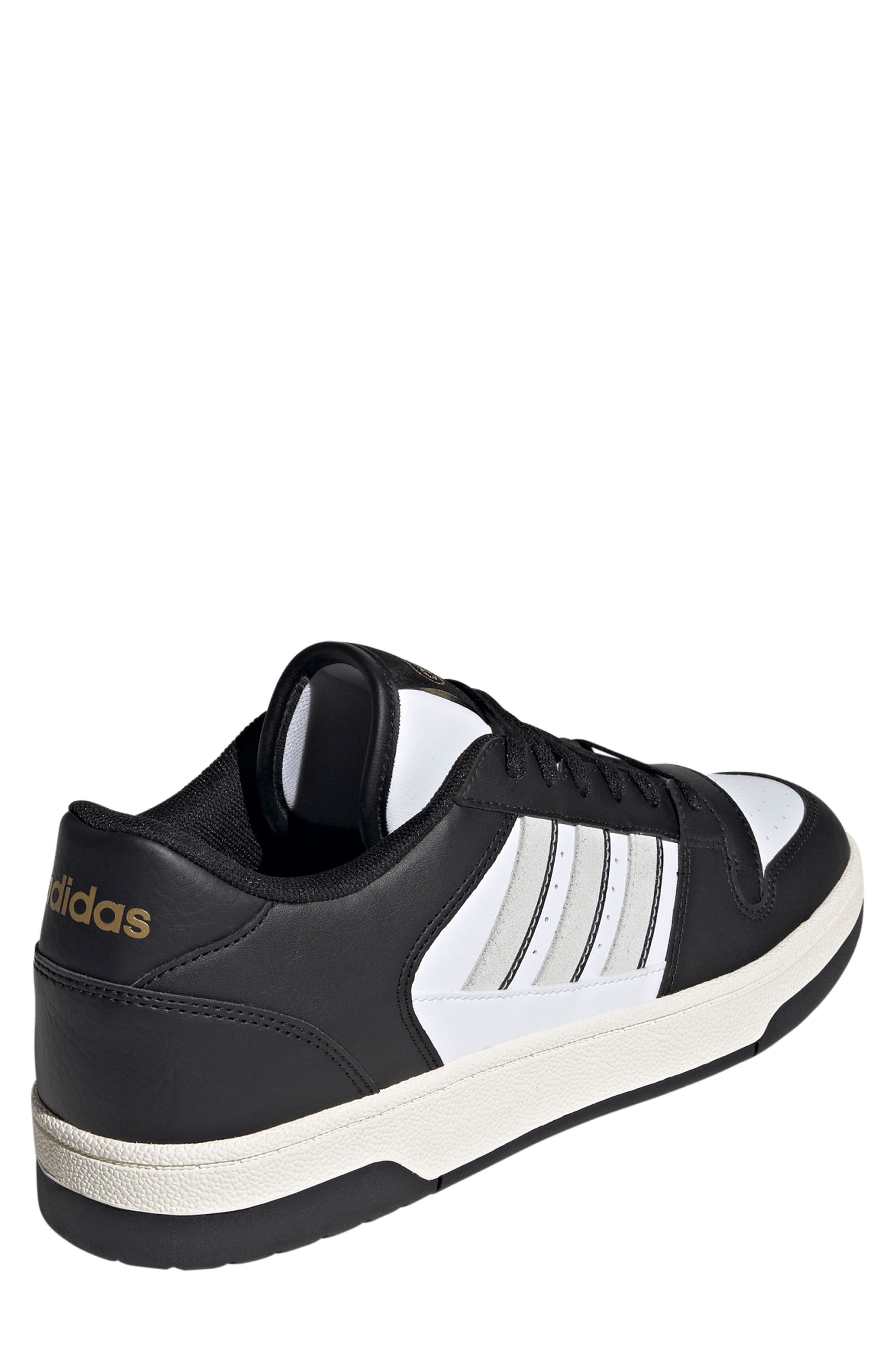 adidas Turnaround Sneaker, Alternate, color, 