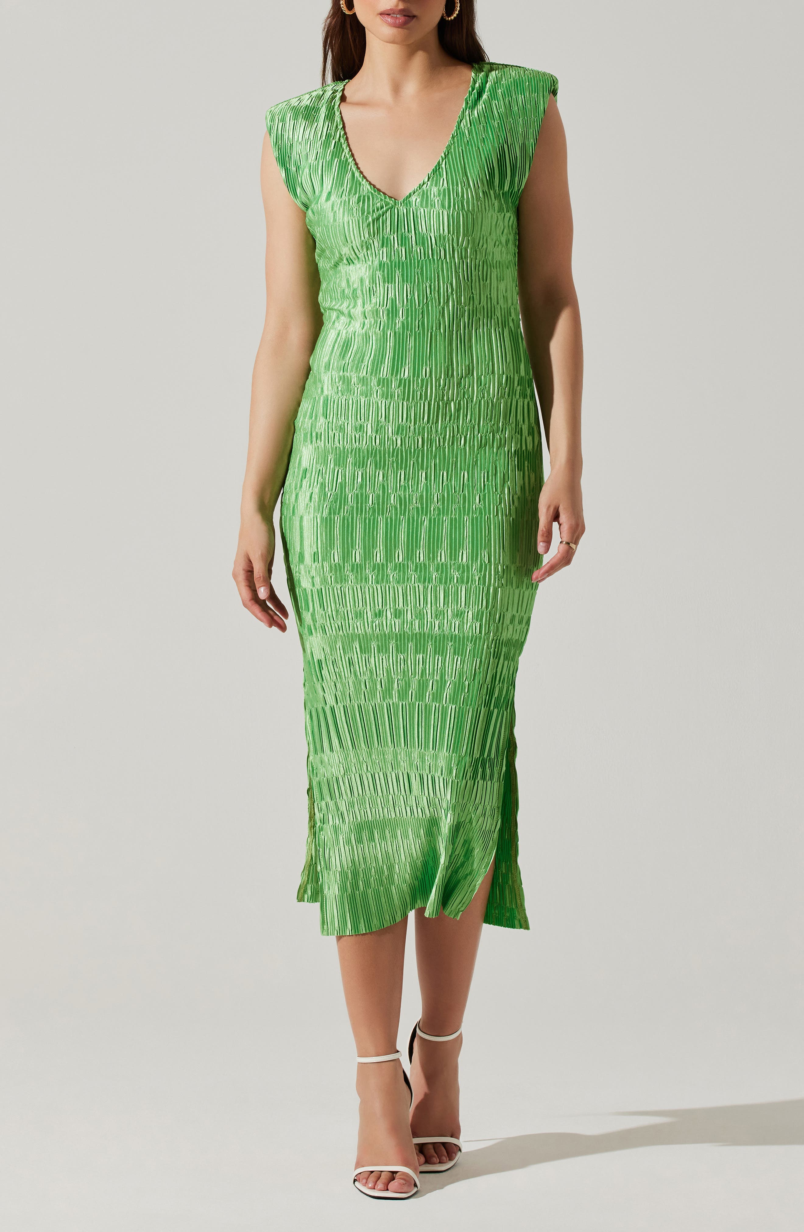 ASTR the Label Nyah Ruched Velvet Dress
