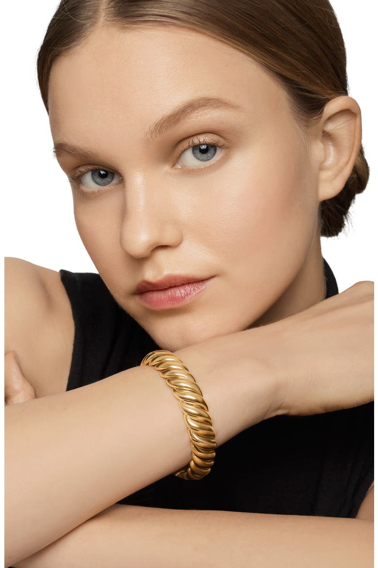 Sculpted Cable Bracelet in 18K Yellow Gold, 14mm, Alternate, color, 18K YELLOW GOLD