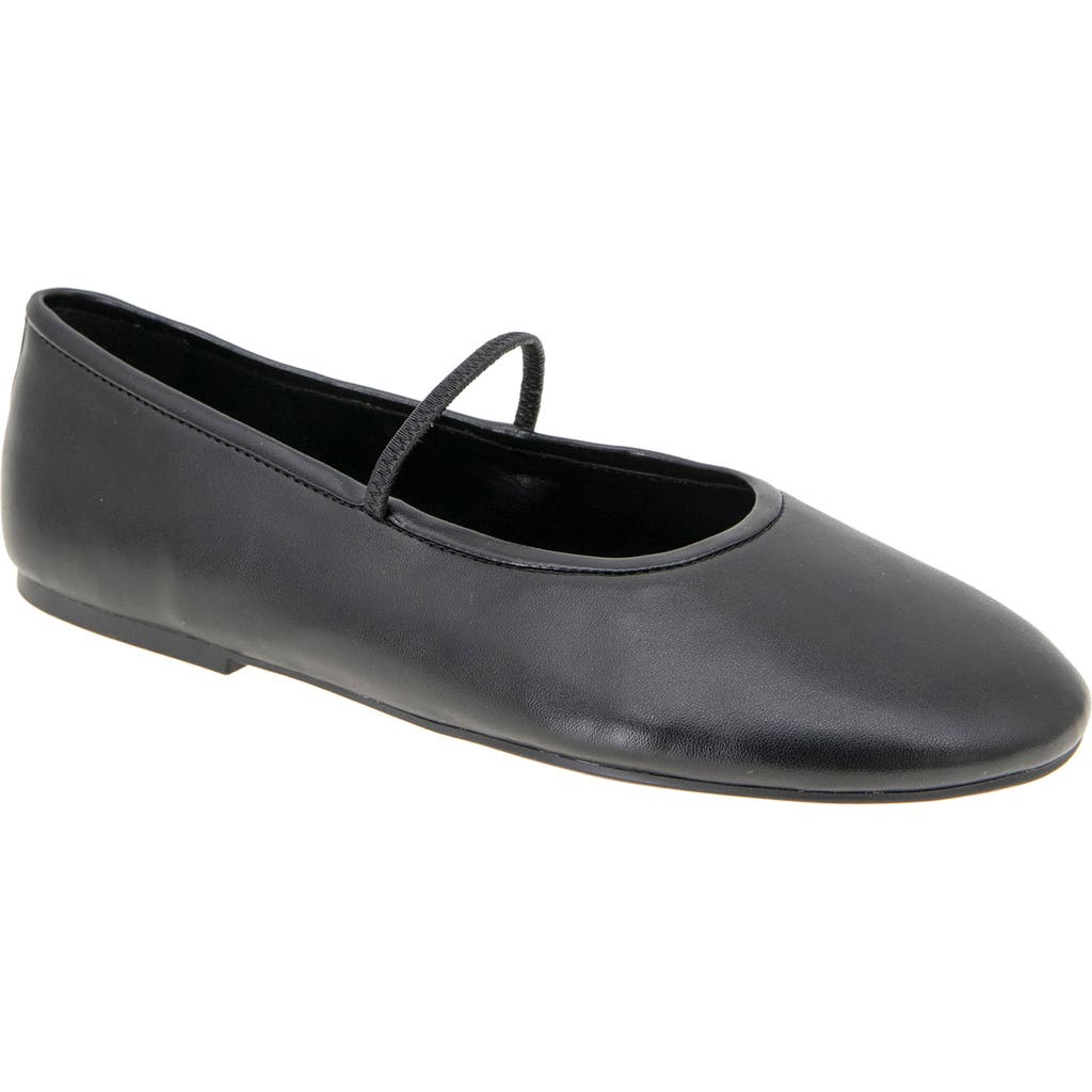 Bcbgeneration Women's Marzi Round Toe Casual Flat In Black