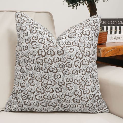 Heart Vine Decorative Viscose Linen Throw Pillow Cover