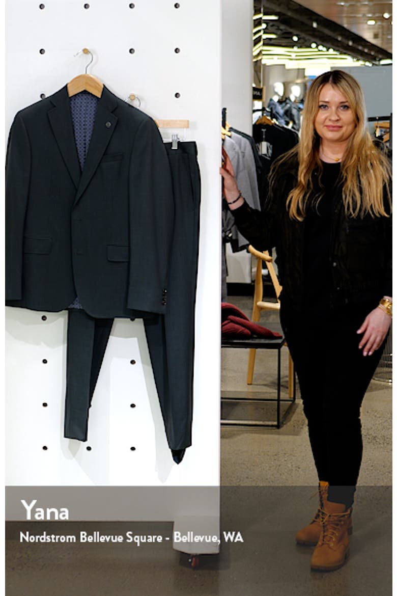 Roger Extra Trim Fit Wool Suit video