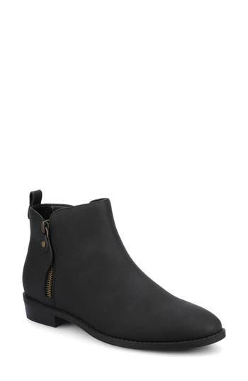 Journee Collection Journee Ellis Round Toe Bootie In Black