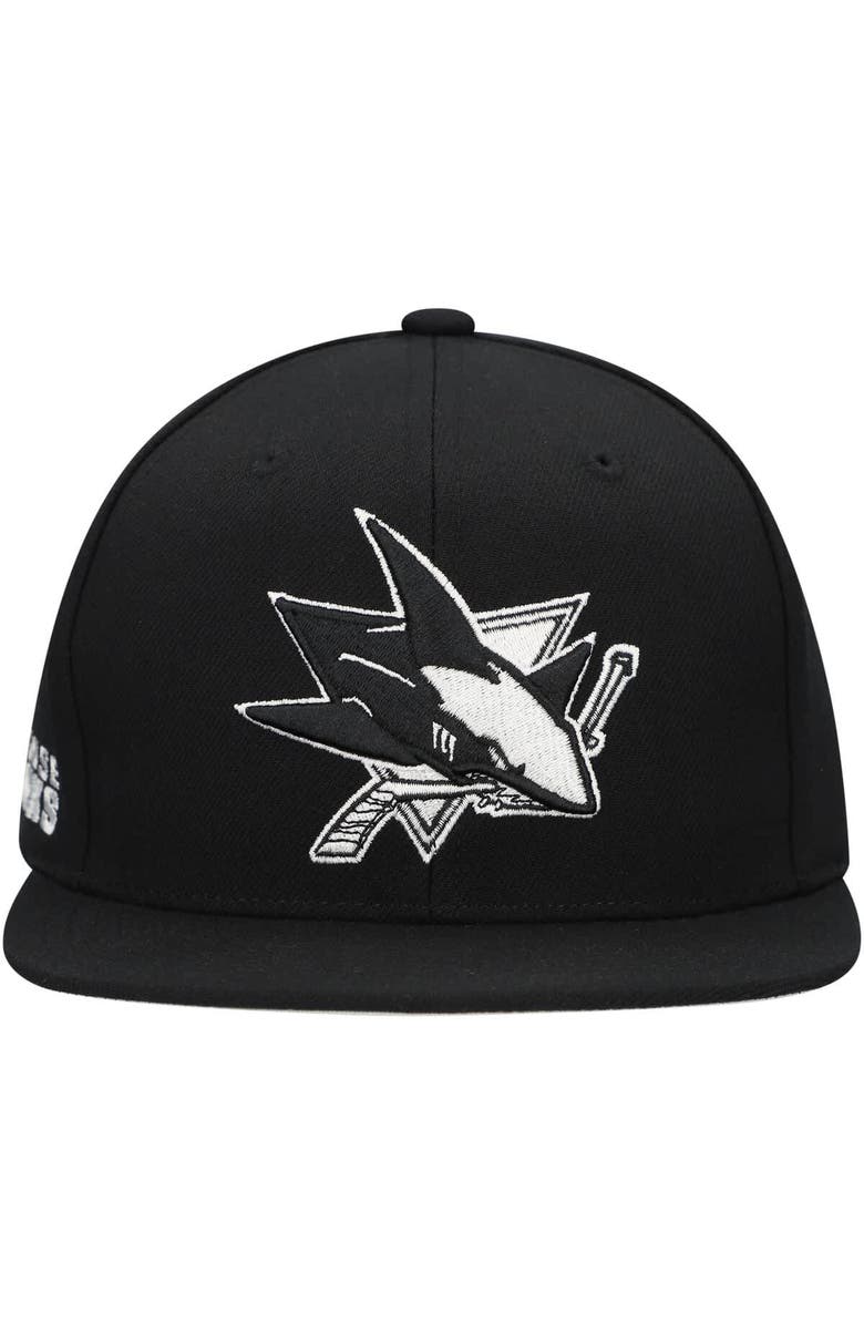 Mitchell & Ness Men's Mitchell & Ness  Black San Jose Sharks Team Snapback Hat, Alternate, color, Black